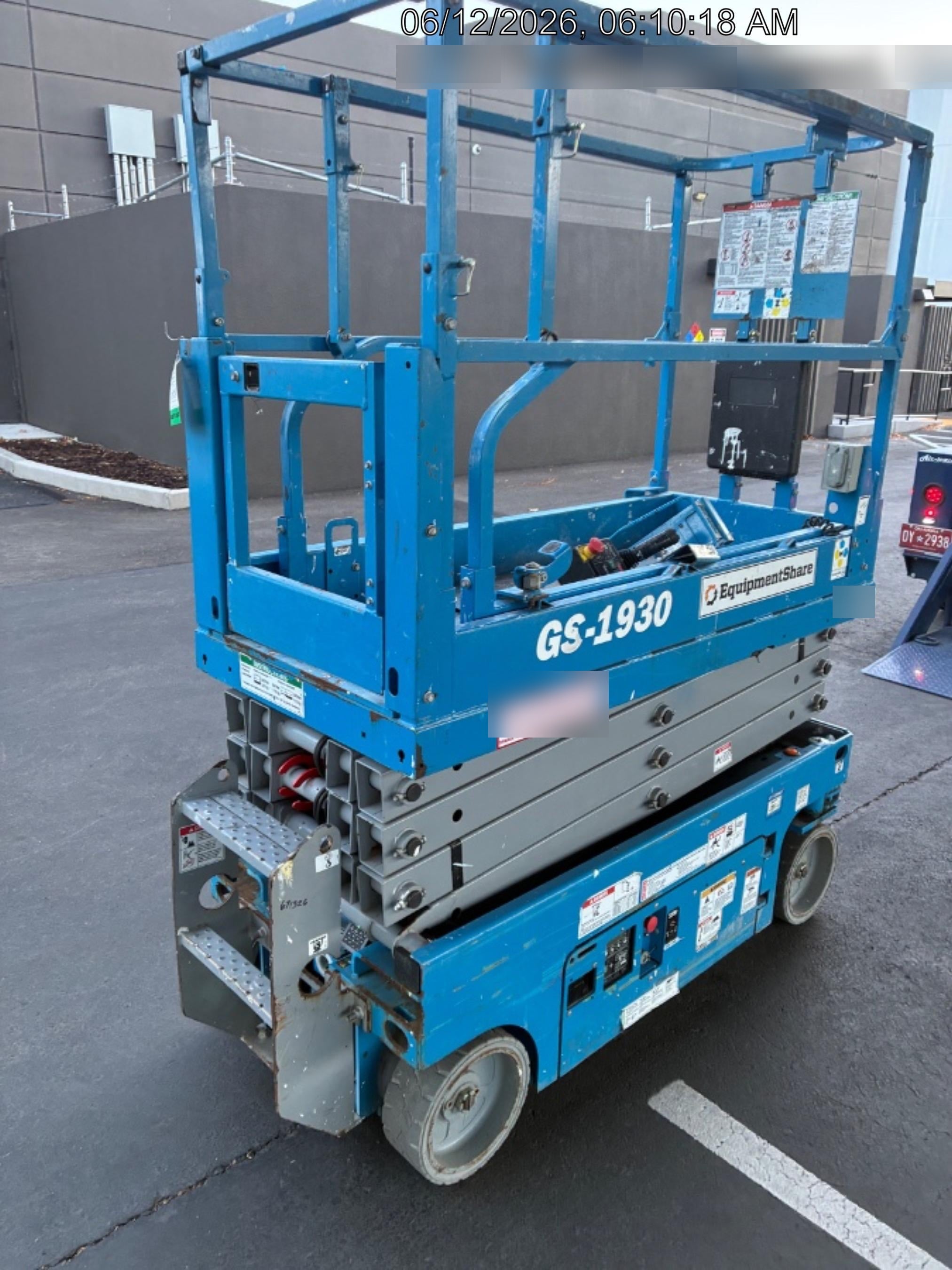 2020 Genie GS-1930 Solid Non Marking Tires, Beacon, Folding rails with half height swing gate, 800W Inverter