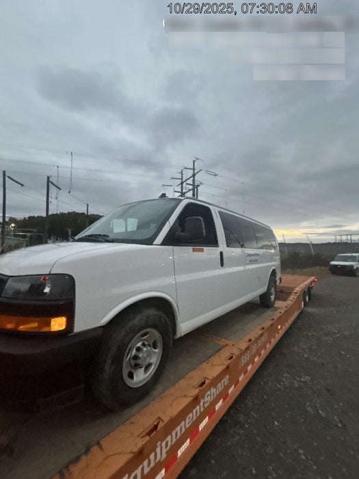 2023 CHEVROLET Express Van - Rental
