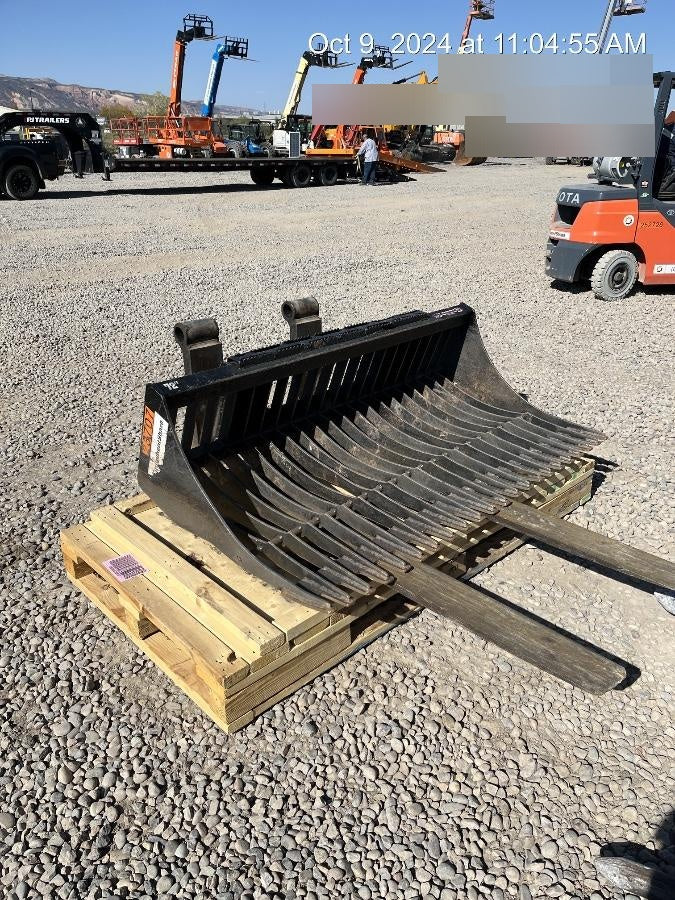 2024 LEGEND ATTACHMENTS 72" Rock Bucket - Legend Attachments