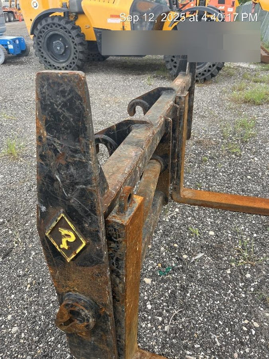 2022 PEMBERTON 72" Utility Forks