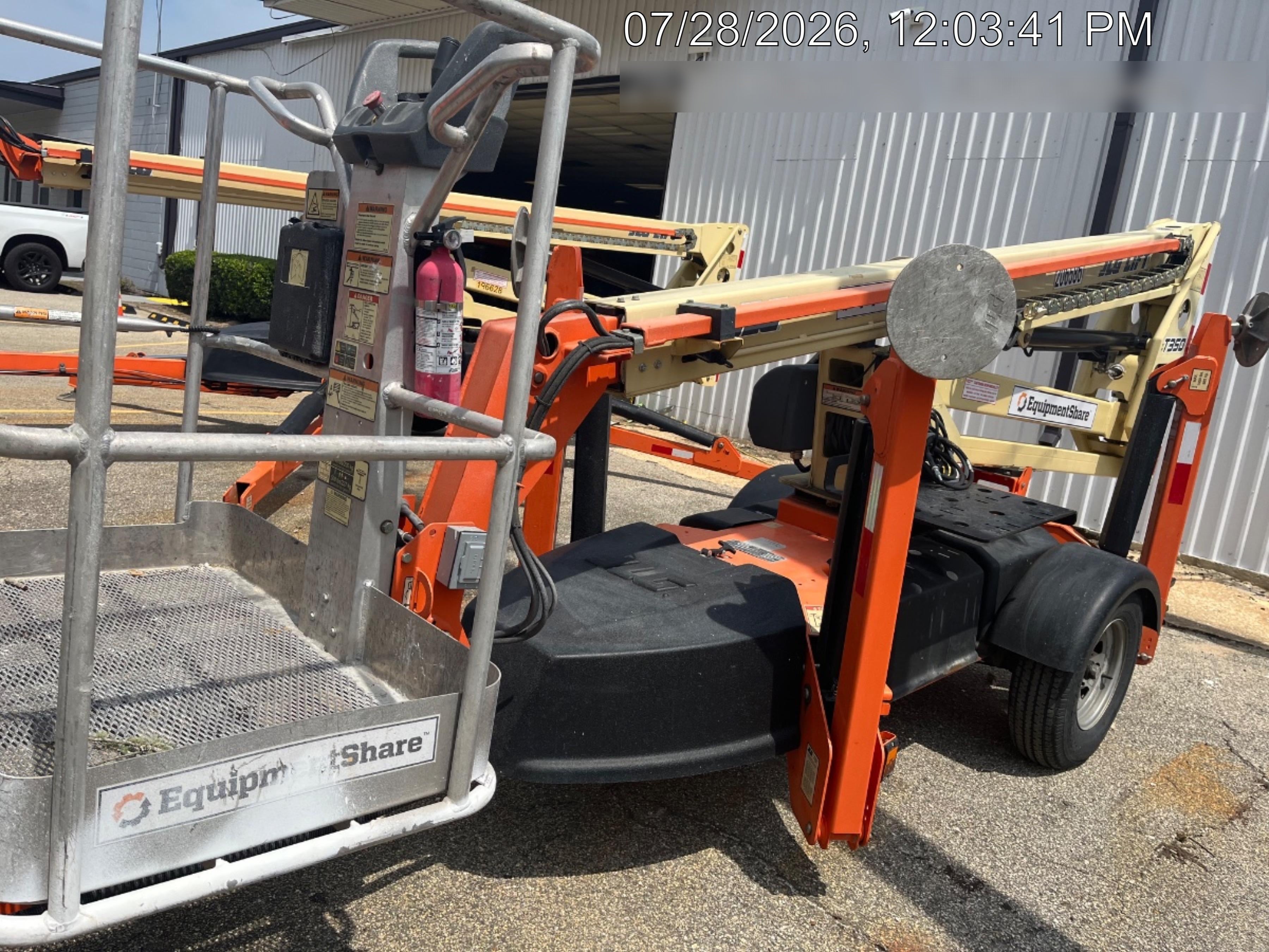 2021 JLG T500J