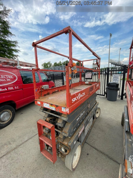 2018 Skyjack SJIII-3226 Skyjack SJIII3226 Scissor Lift w/Trojan Batteries