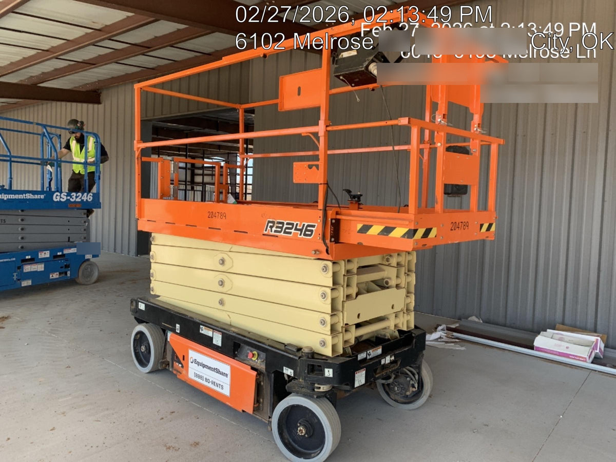 2021 JLG R3246
