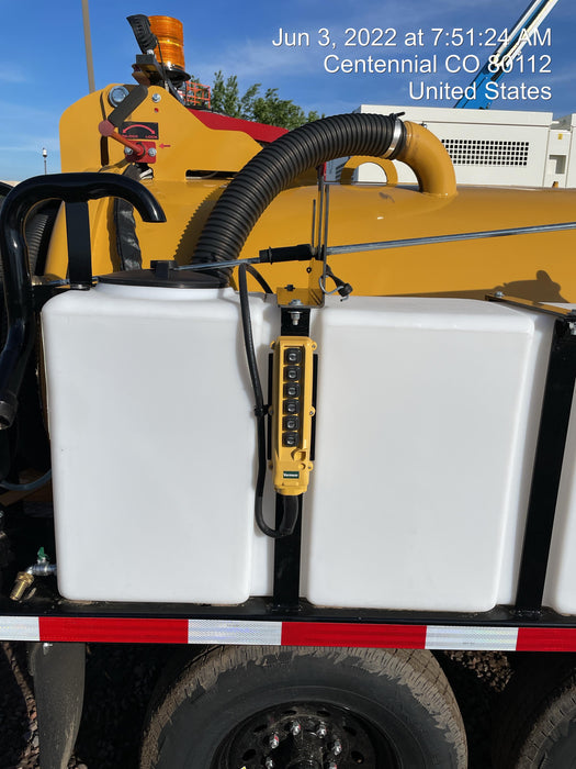 2022 Vac-Tron LP573XDT T4 Koehler Diesel Engine, 500 Gallon Debris Tank, x2 100 Gallon Water Tanks