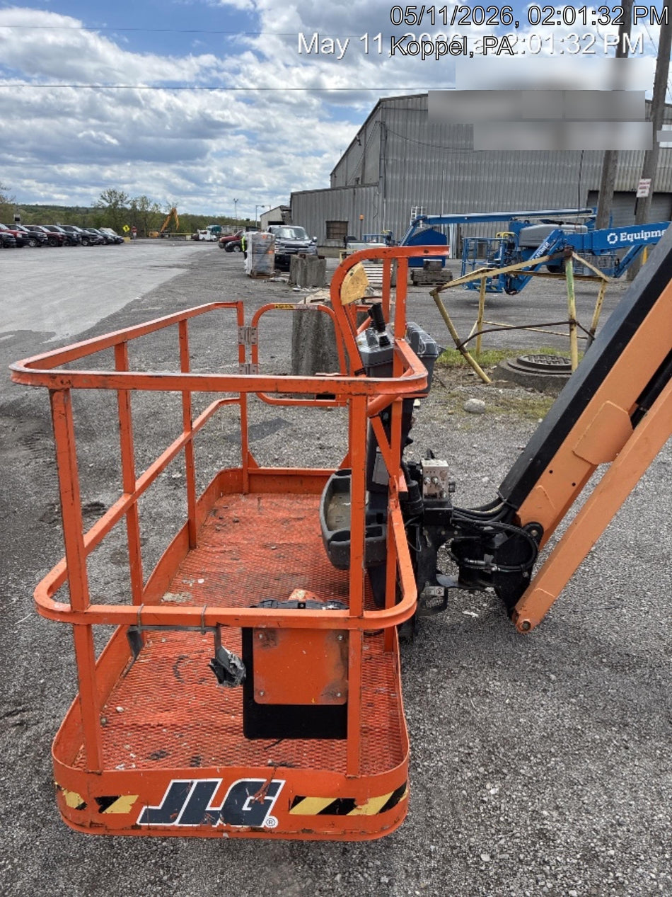 2023 JLG 660SJ