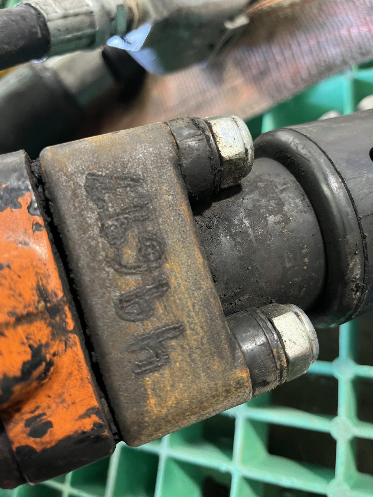 2019 MICHIGAN PNEUMATIC ES-CH3R-TRACKER