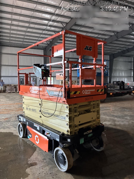 2025 JLG ES3246