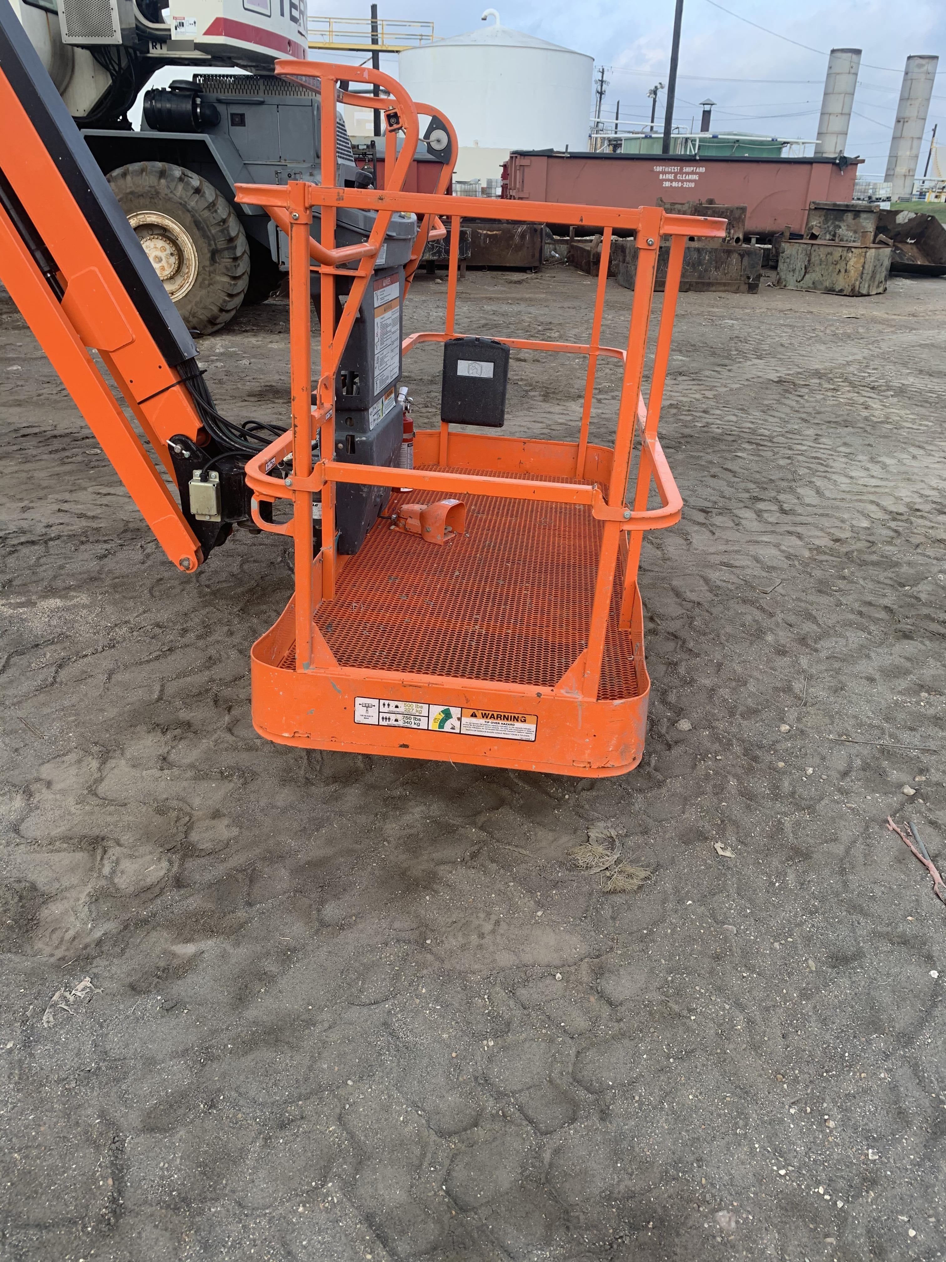 2019 JLG 860SJ