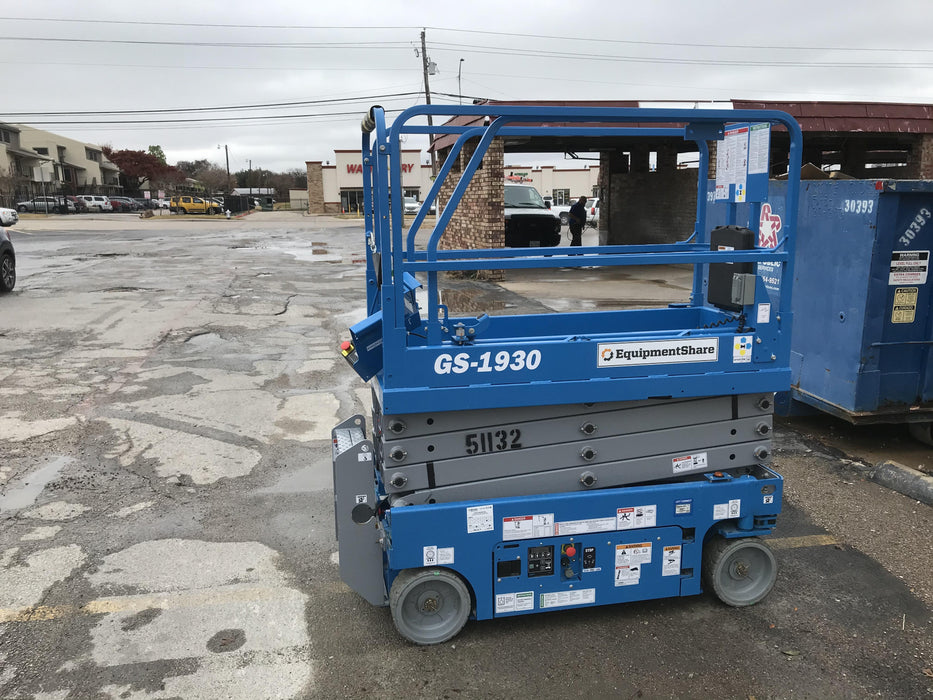 2019 Genie GS-1930 Fixed Rails with Chain Entry