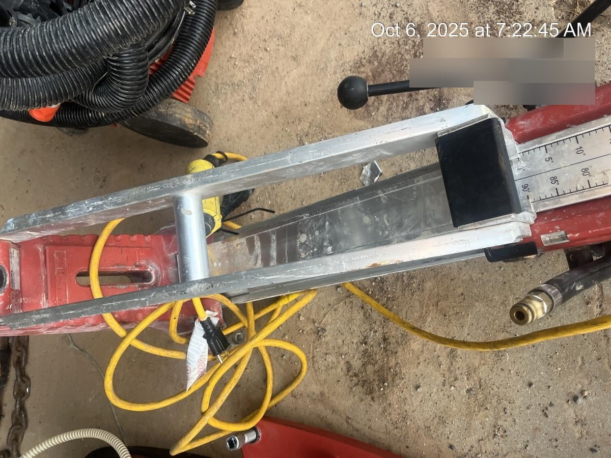2021 HILTI DD250E