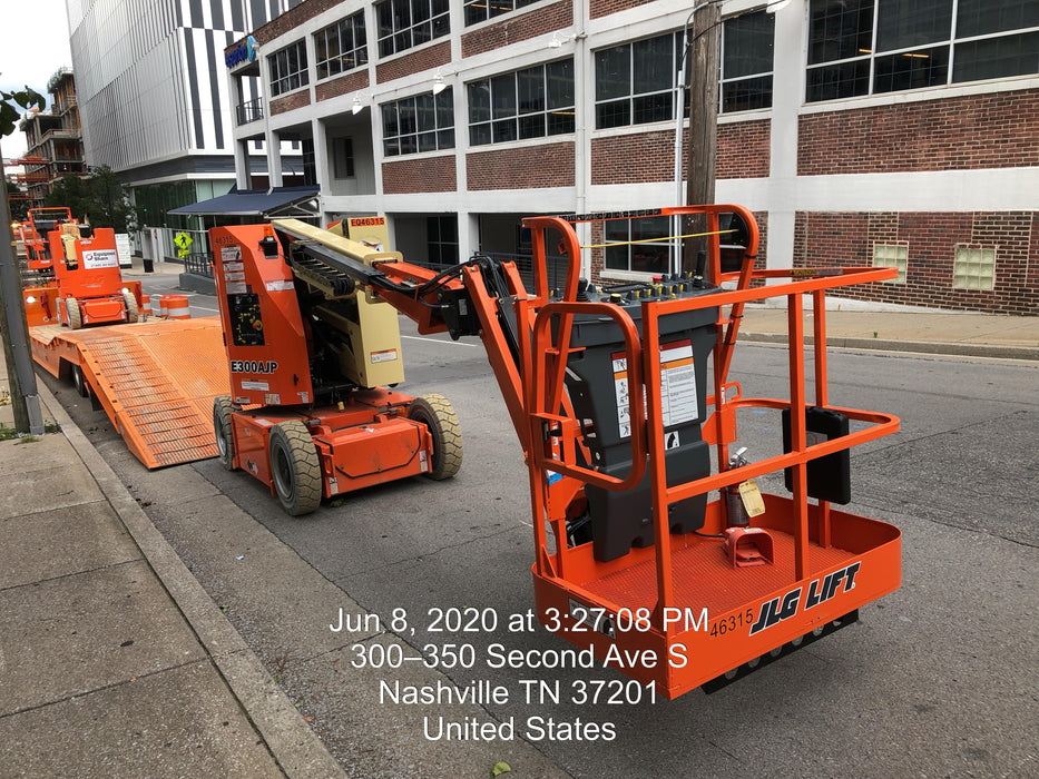 2019 JLG E300AJP