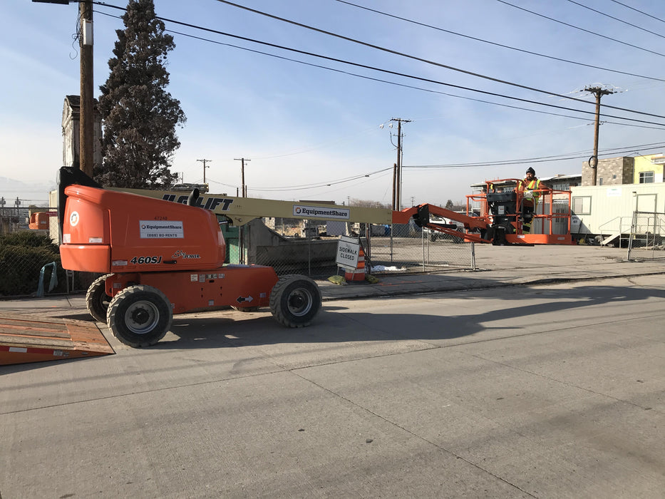 2019 JLG 460SJ