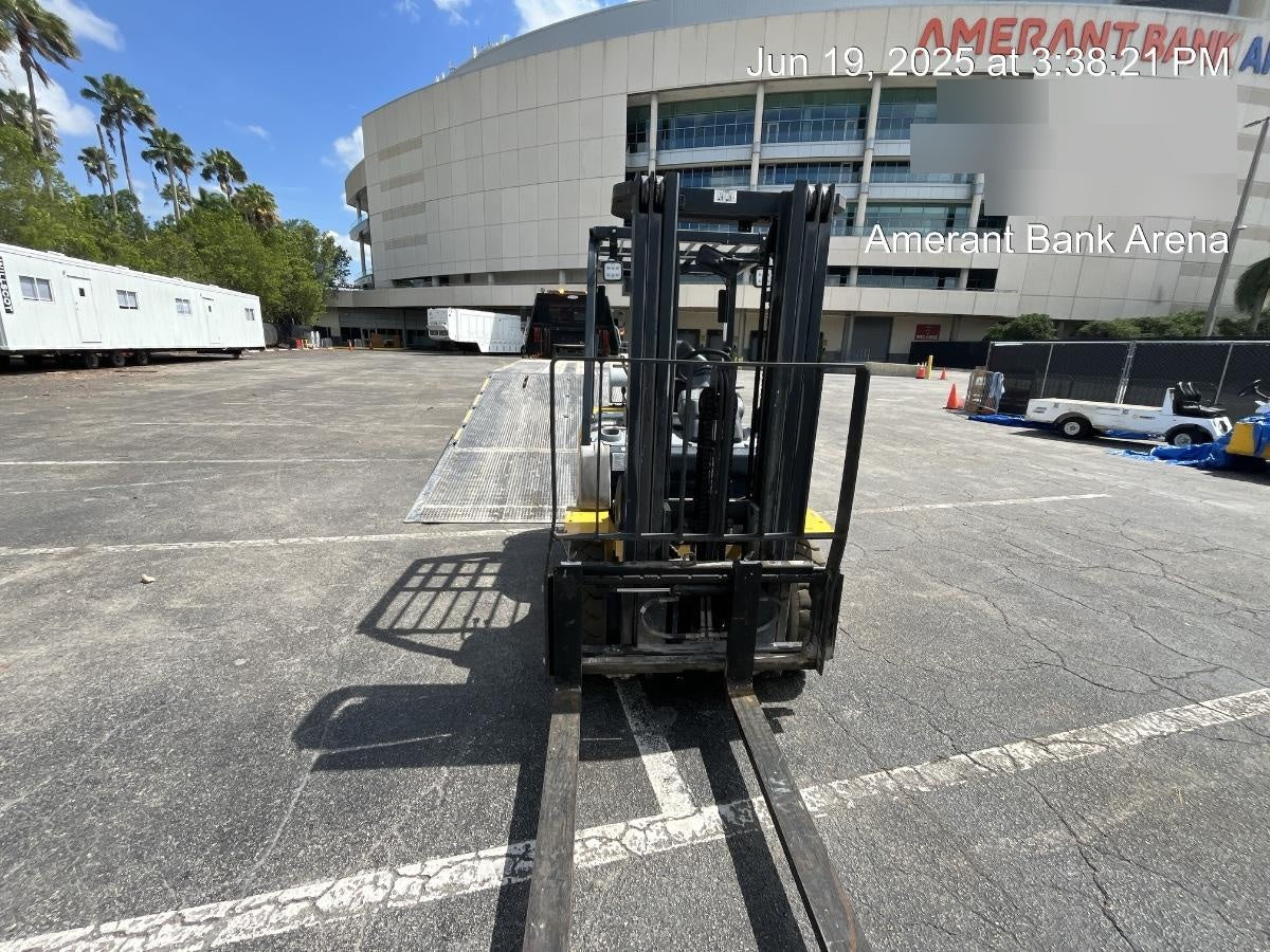 2022 KOMATSU FG25T-16