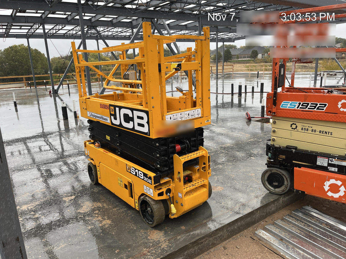 2023 JCB S1930E