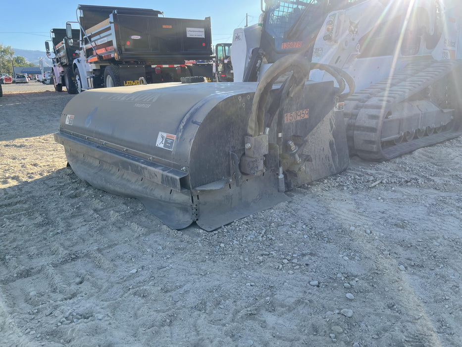 2021 PALADIN Sweepster SB72