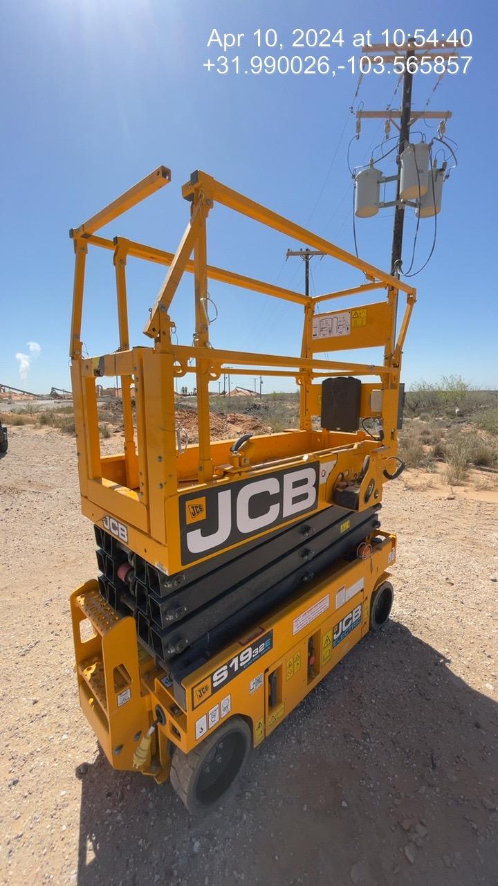 2024 JCB S1932E