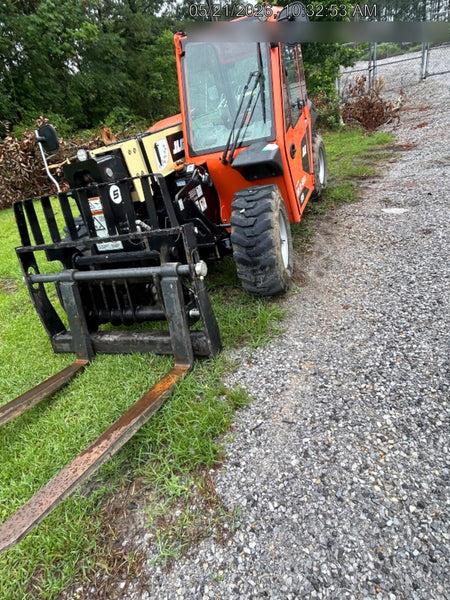 2025 JLG 519