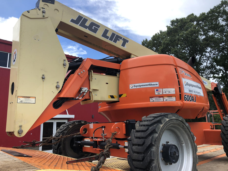 2019 JLG 600AJ