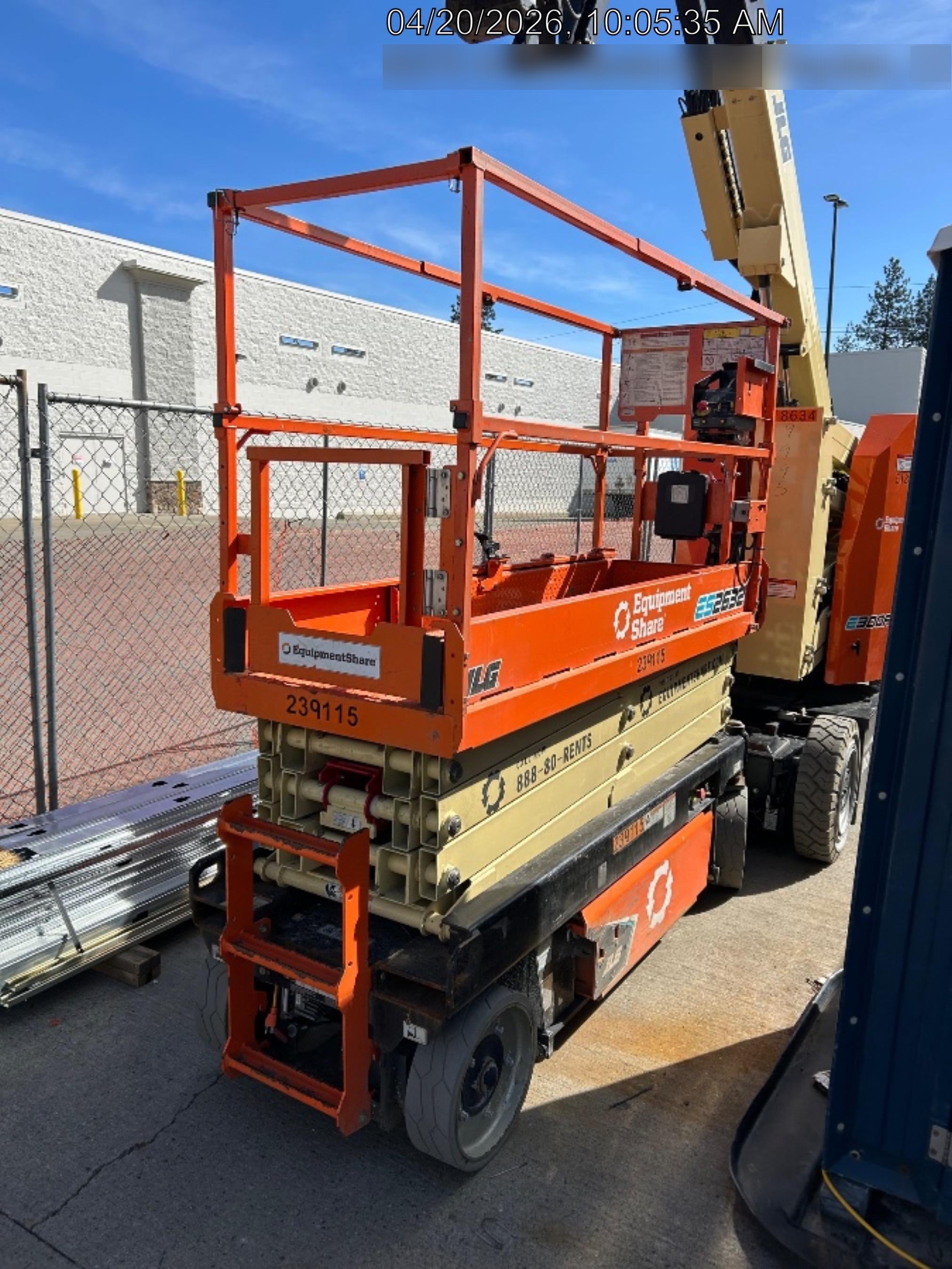 2022 JLG ES2632