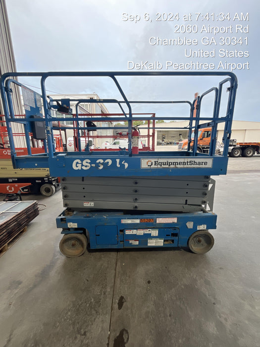 2019 Genie GS-3246 Folding rails with full height swing gate