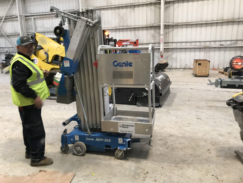 2018 GENIE AWP-30S