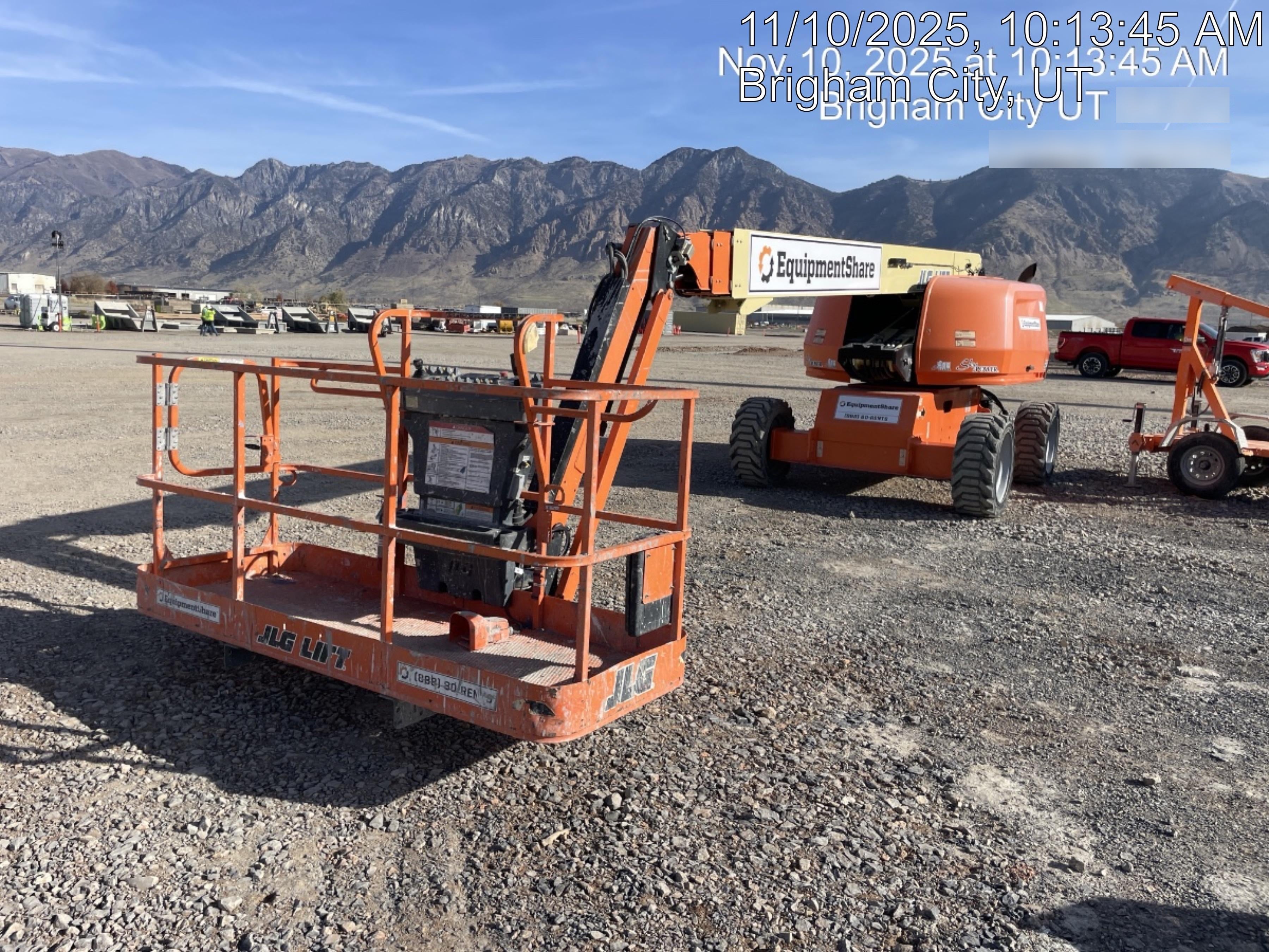 2020 JLG 660SJ