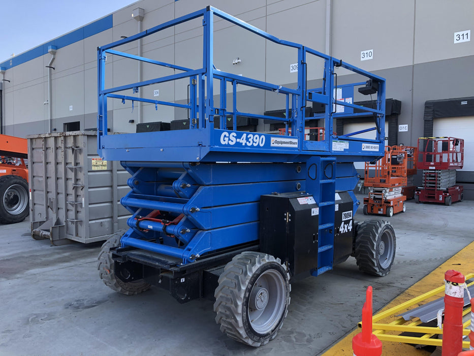 2020 GENIE GS-4390 RT