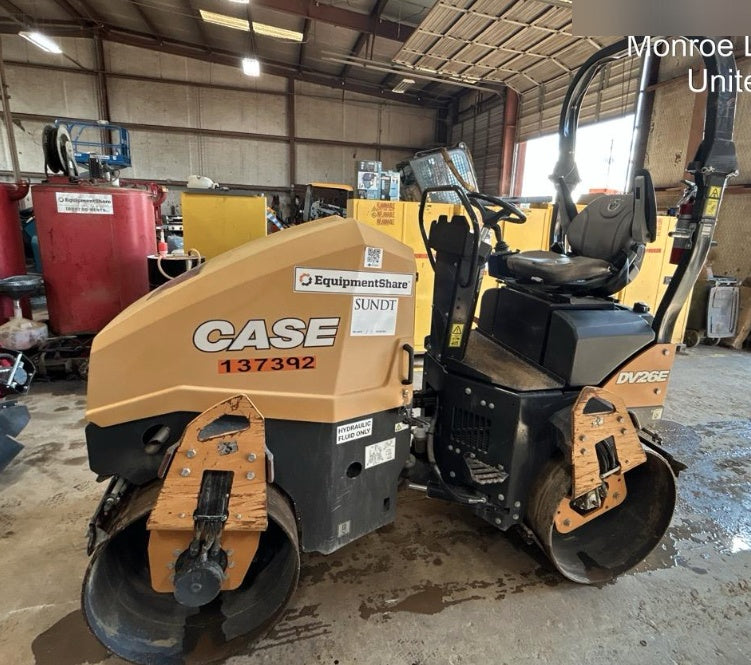 2021 CASE DV26E