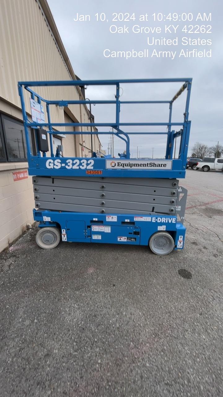 2023 GENIE GS-3232