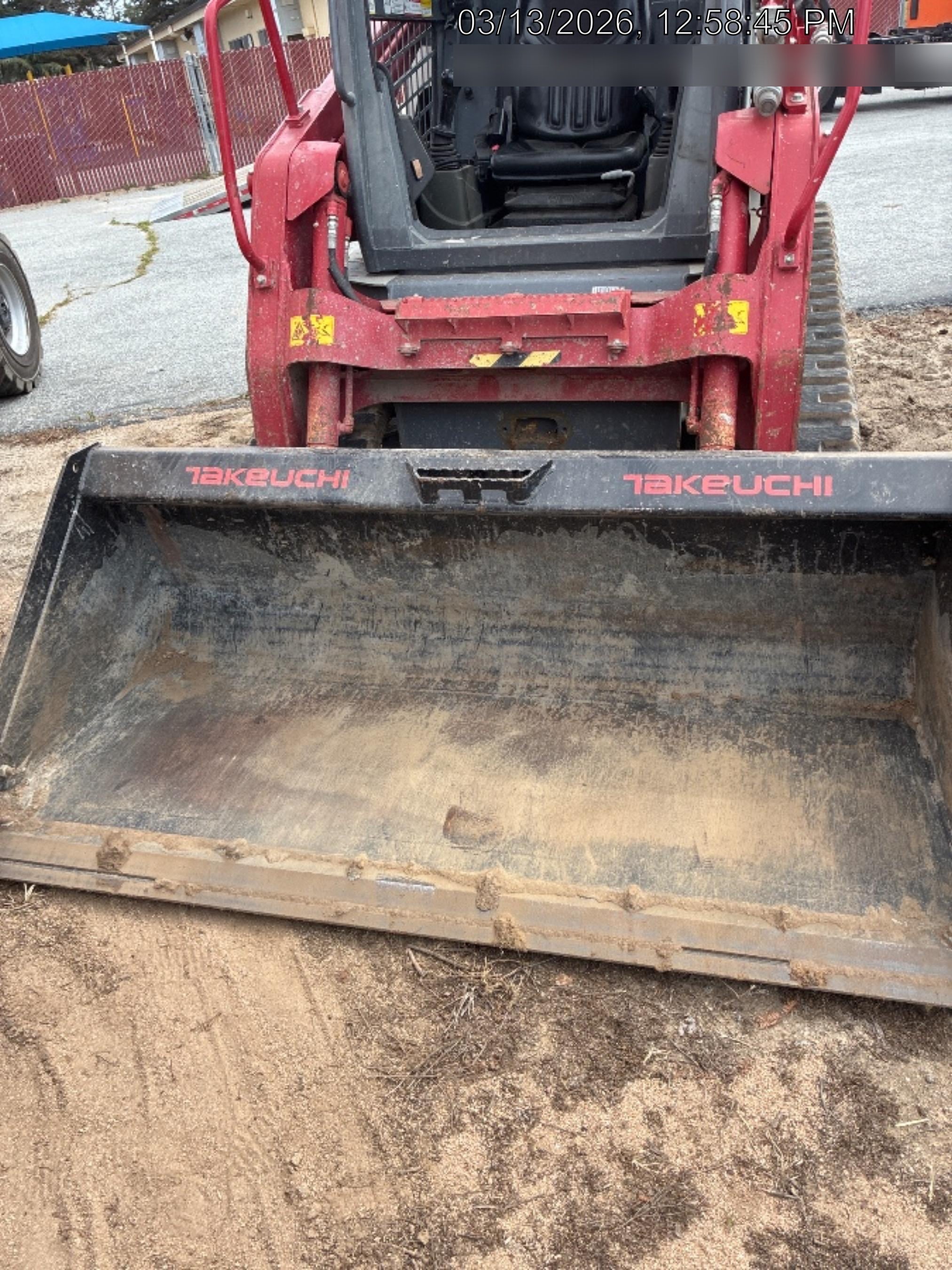 2025 TAKEUCHI 76" Smooth Bucket - Takeuchi