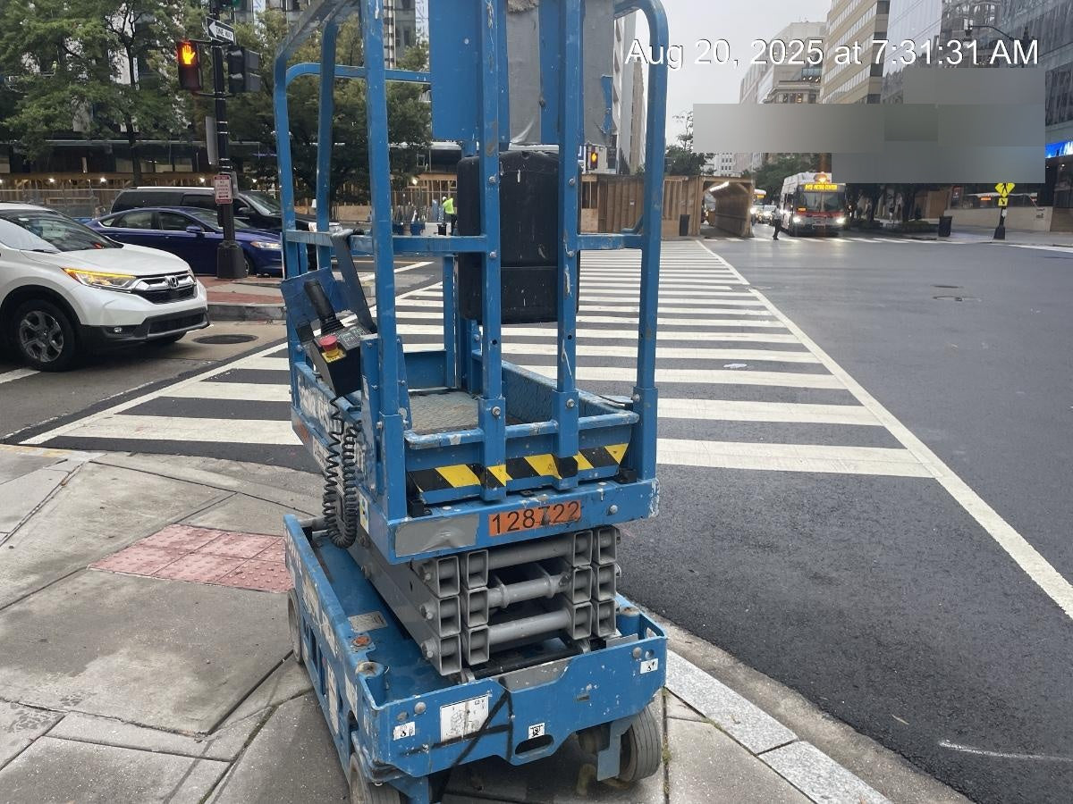 2021 GENIE GS-1330m