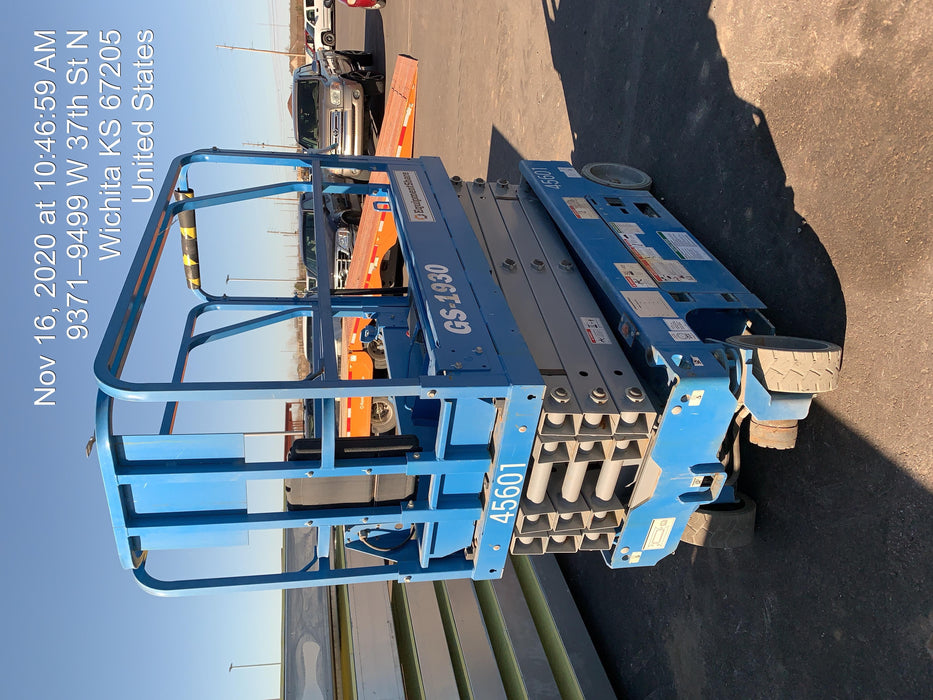 2019 Genie GS-1930 Fixed rails with chain Entry