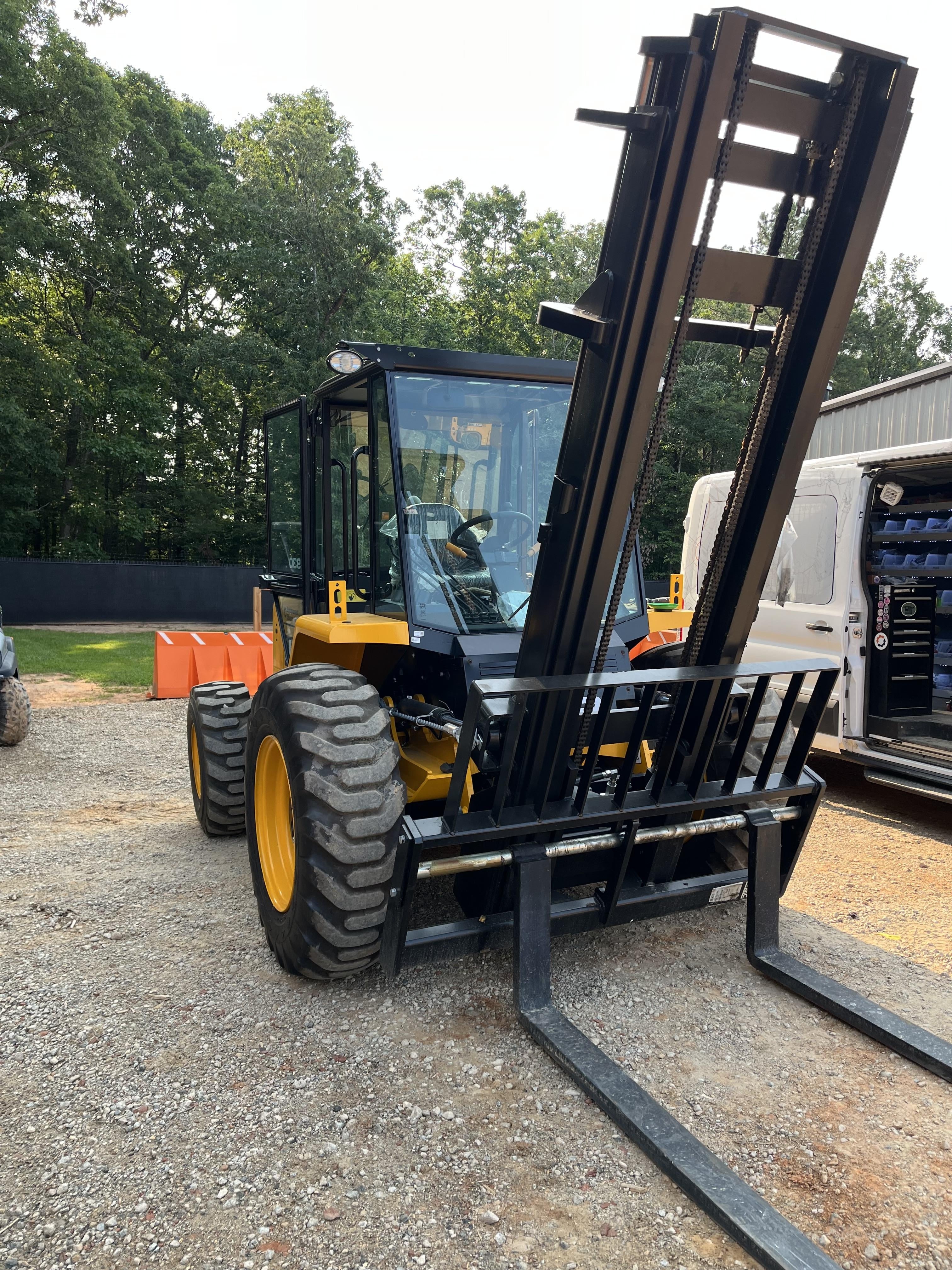 2025 JCB 930-4