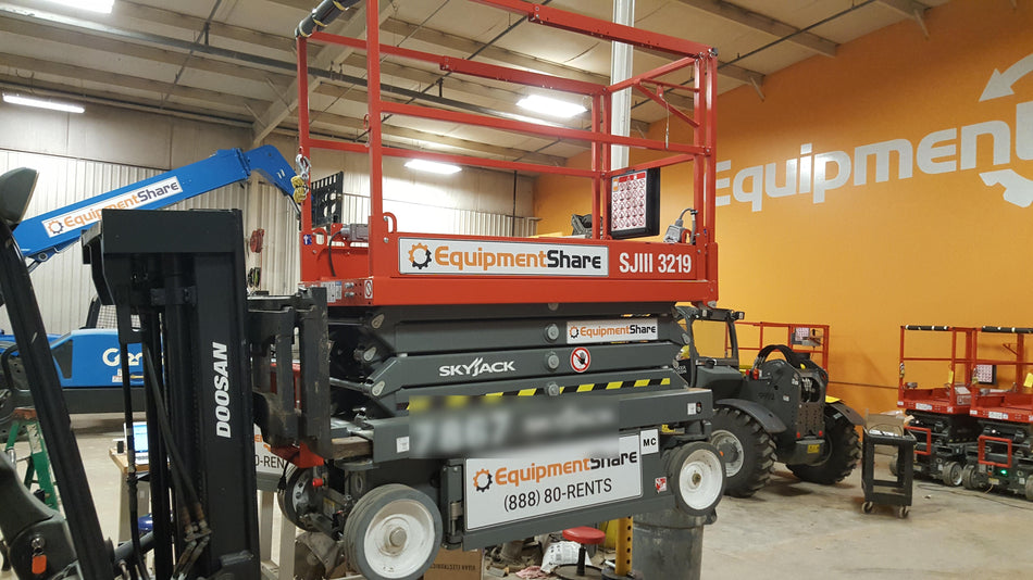 2018 Skyjack SJIII-3219 Skyjack SJIII3219 Scissor Lift w/Trojan Batteries