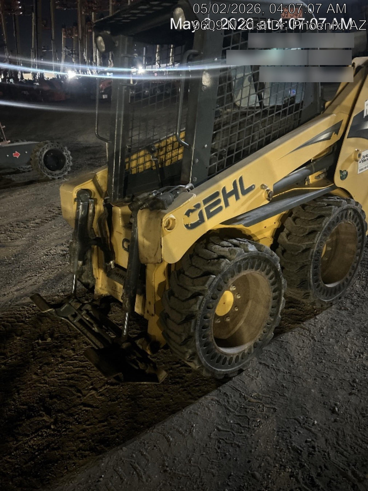 2016 GEHL R135