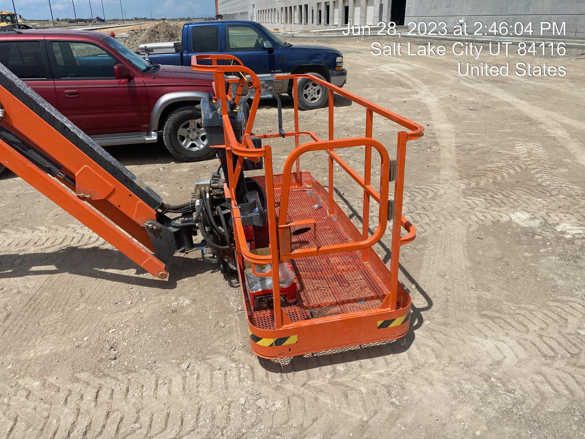 2023 JLG 660SJ