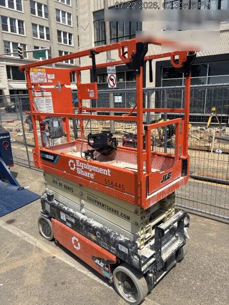 2025 JLG ES1932