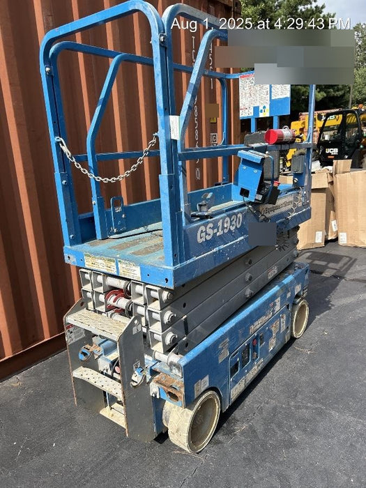 2020 Genie GS-1930 Fixed rails with chain entry gate - Pre A92.20