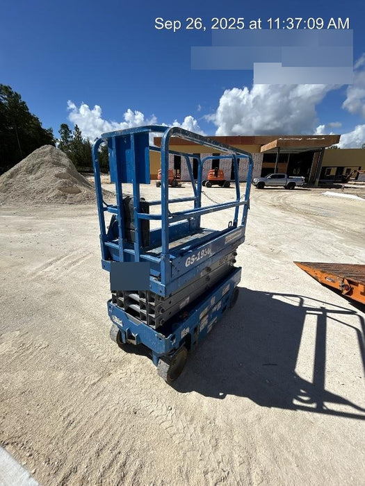 2019 Genie GS-1930 Fixed Rails with Chain Entry