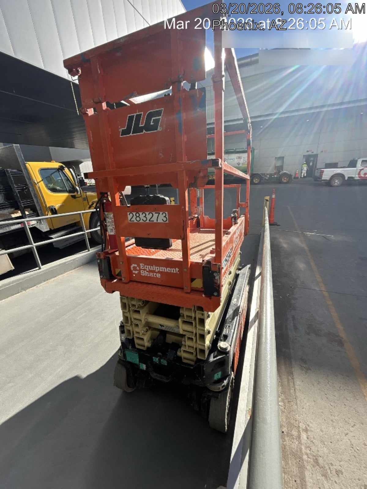 2022 JLG ES1932