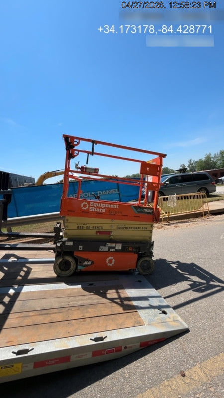 2025 JLG ES1932