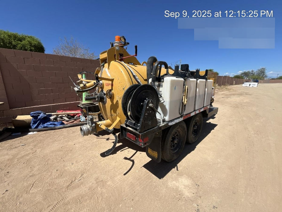 2020 Vac-Tron LP573XDT Tier 4 Kohler Diesel Engine, 500 Gallon Debris Tank w/ Hydraulic Tilt, two (2) 100 Gallon Water Tanks, Low Profile Torsion Axles (12,000 GVWR), Manual Jack Trailer