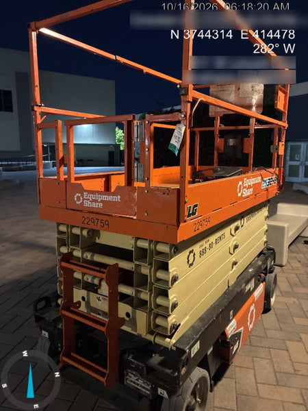 2022 JLG ES3246