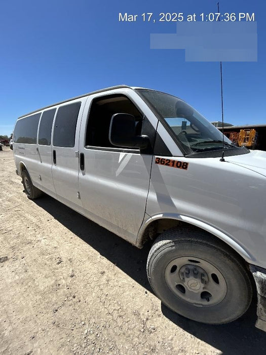 2023 CHEVROLET Express Van - Rental