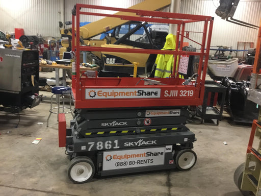 2018 Skyjack SJIII-3219 Skyjack SJIII3219 Scissor Lift w/Trojan Batteries