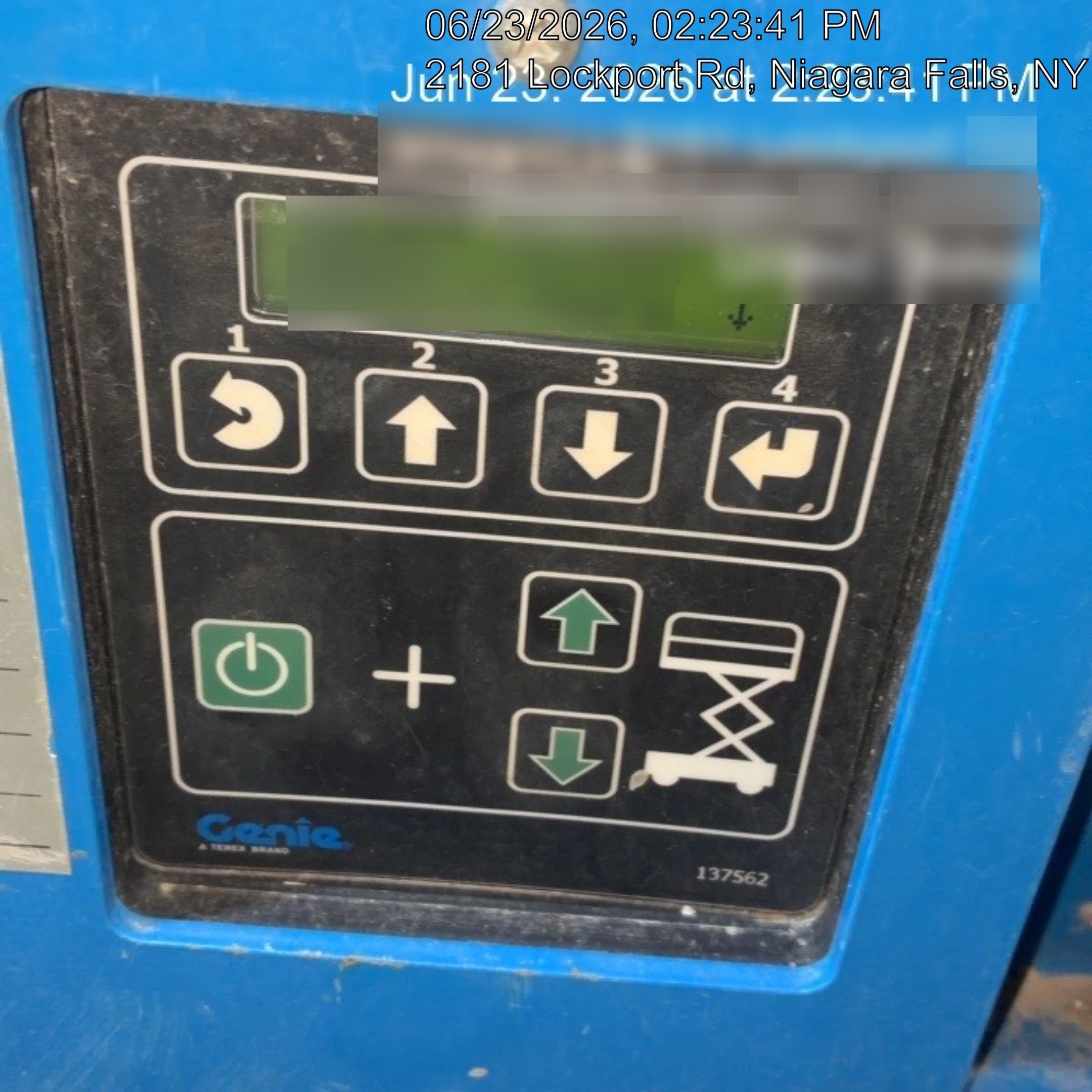 2023 GENIE GS-3232