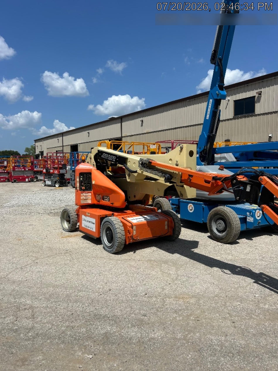 2019 JLG E400AJPN