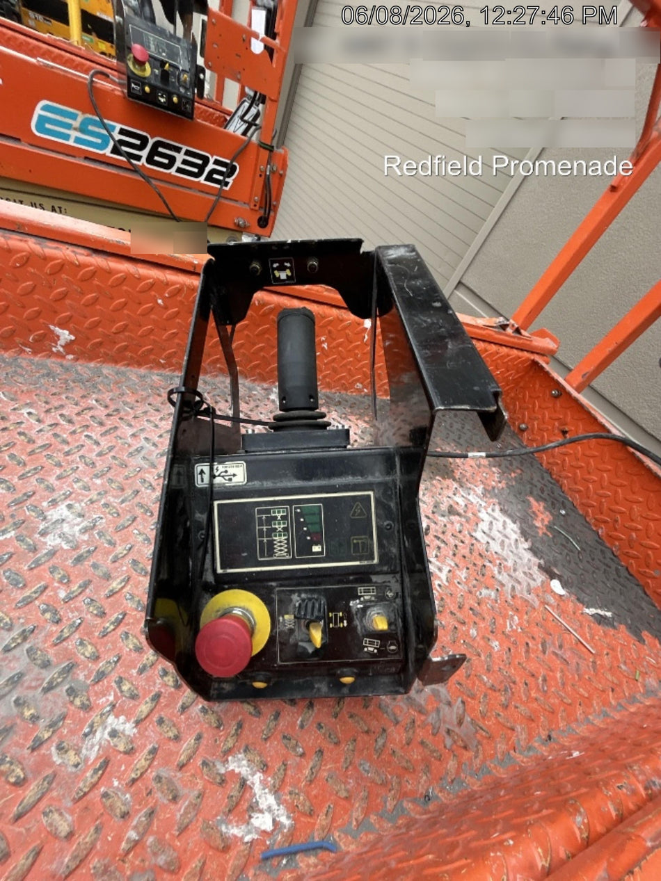 2022 JLG ES2632