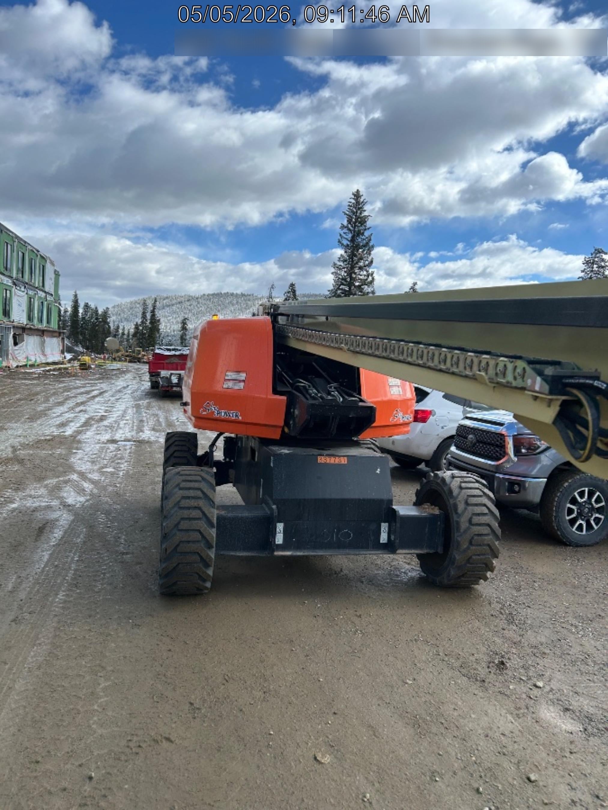 2023 JLG 660SJ