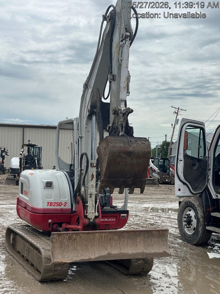 2021 TAKEUCHI TB250-2